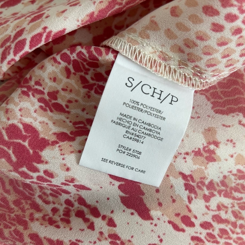 Cabi #5708 Bethany Snake Blouse Pink Coral Size Small - Picture 8 of 8